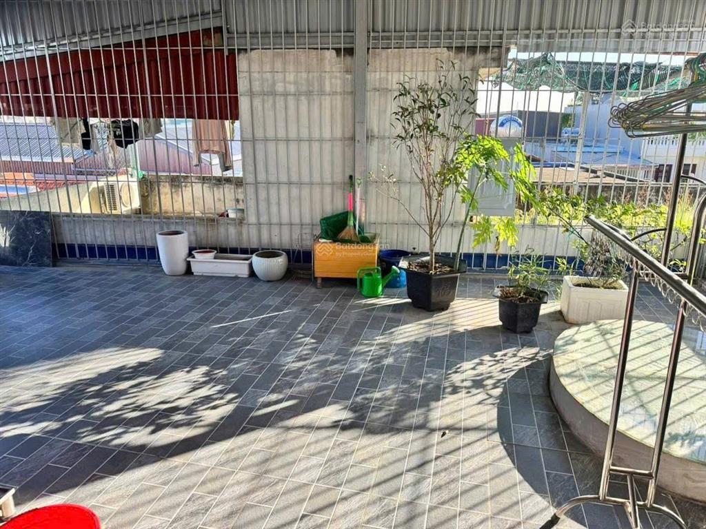 Bán nhà xây riêng 63m2 4 tầng ô tô vào cửa ngõ thông