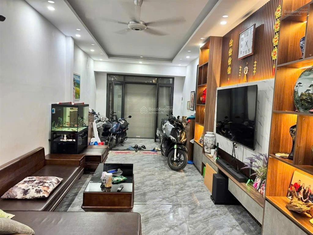 Bán nhà xây riêng 63m2 4 tầng ô tô vào cửa ngõ thông