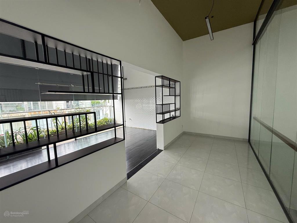 Cho thuê sàn 70m2 giá 22 triệu/tháng.  0906 661 ***