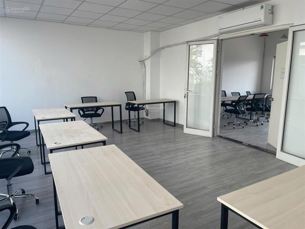 Cho thuê tầng 5 giá 30 triệu/tháng