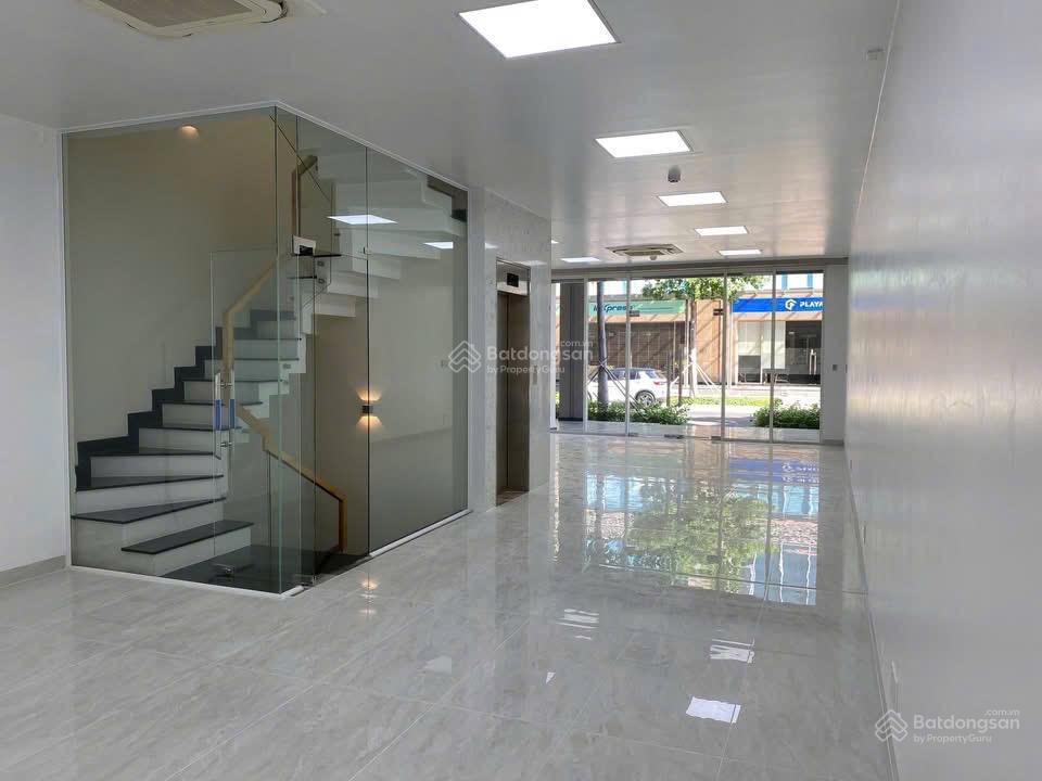 Cho thuê trệt saritown đường b4 giá 45 triệu/tháng