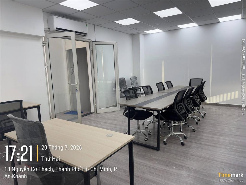 Cho thuê tầng 5 căn 20 nguyễn cơ thạch