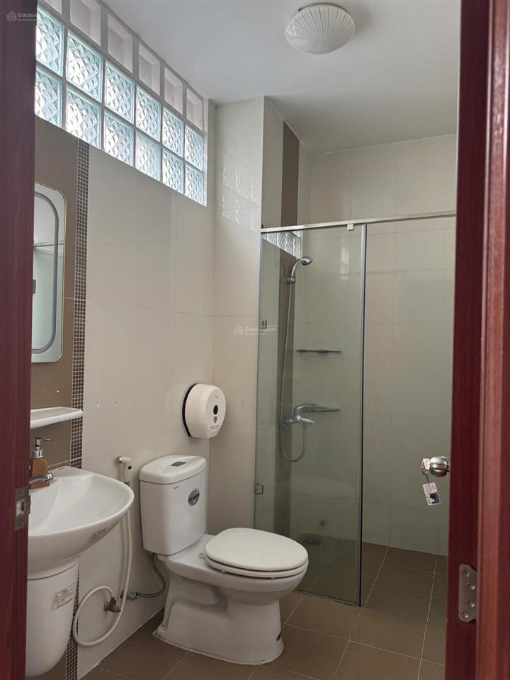 Cho thuê nhà riêng 72 s5, 30 triệu, sd gần 300m2, 4pn + 5wc + 3 tầng, đẹp, nhiều tiện ích