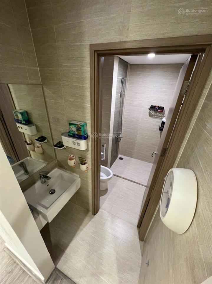 2n2vs tòa a14  cầu giấy  66m2 giá 5.5 tỷ  sổ đỏ sẵn giao dịch
