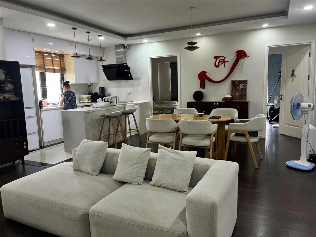 10.6 tỷ lô góc 104m imperia sky garden  3pn full đồ  sẵn slot ô tô  sổ đỏ cất két