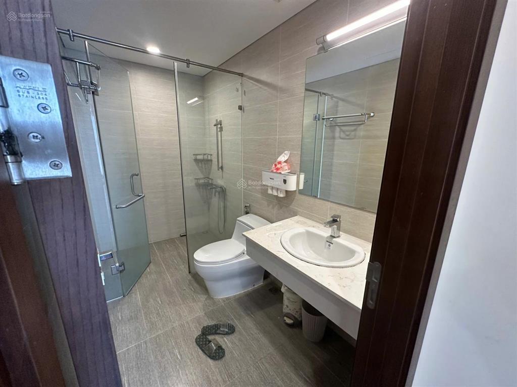 Vip the golden palm lê văn lương chỉ 8.4 tỷ  84m 2pn 2vs  ban công đn mát mẻ  full nội thất đẹp