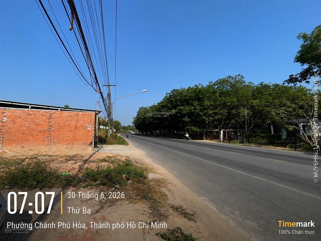 Ngộp ngân hàng bán lỗ kho mặt tiền đường dh605, bến cát, bình dương (nay là tp. hồ chí minh)