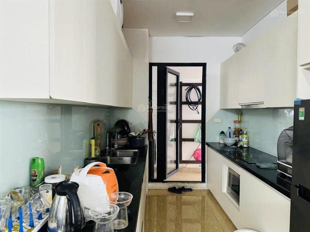 Cho thuê ch 2 phòng ngủ, full đồ, vào luôn, toà ecogreen nguyễn xiển, thanh xuân. giá 12tr/tháng.