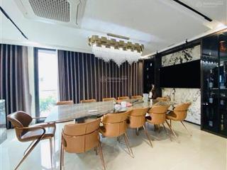 Chính chủ bán căn nhà trung tâm hai bà trưng, 5tầng, nhà mới, có thang máy, căn góc.  0867 711 ***