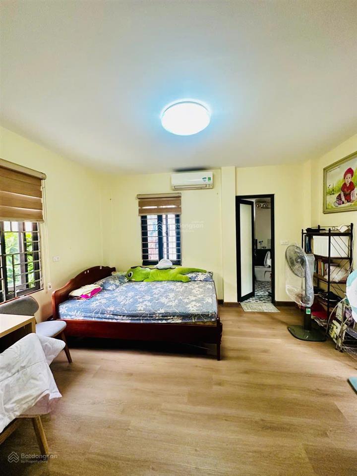 (căn nhà đáng sống!)bán nhà hai bà trưng 5 tầng thang máy, nhà mới, lô góc 3 thoáng, chỉ 10 tỷ.