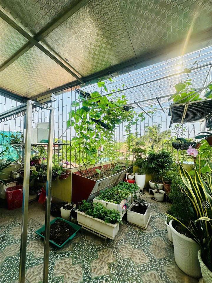 Nhà mới hai bà trưng! bán nhà riêng 5 tầngx32m2, thang máy, lô góc, 1 nhà ra phố. giá chỉ 9,x tỷ