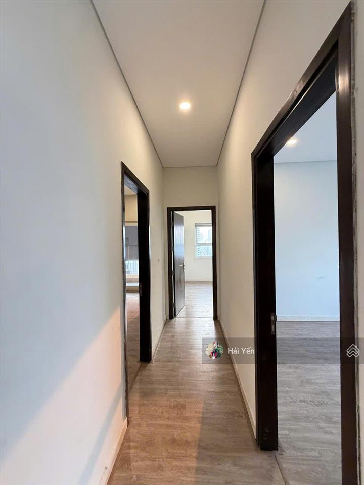 Cho thuê căn hộ 97m2, thiết kế 3 ngủ, 2 vs tòa bộ công an, tố hữu. giá 10 triệu/th.  0867 711 ***