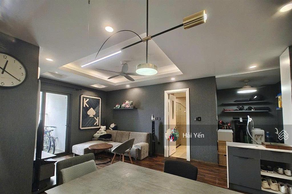 Cho thuê căn hộ 1 phòng ngủ, 1 phòng khách, dt 60m2 tại tòa star city, 23 lê văn lương, nhà đẹp