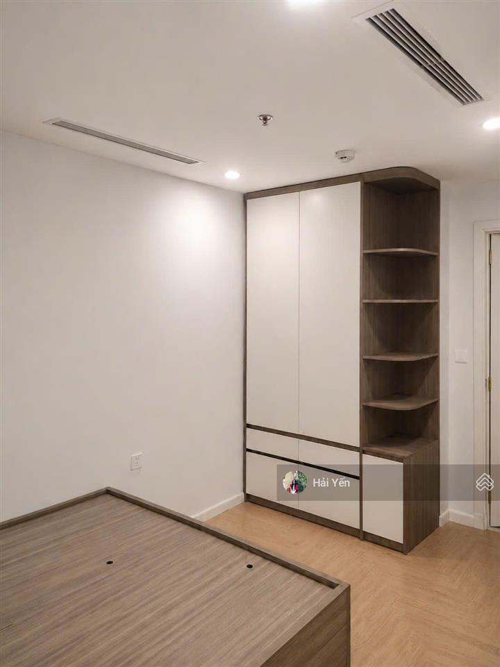 Giá 10 tr/tháng! cho thuê căn hộ 76m2, 2 p.ngủ tòa ecogreen, nguyễn xiển, nhà mới sơn sửa đẹp.