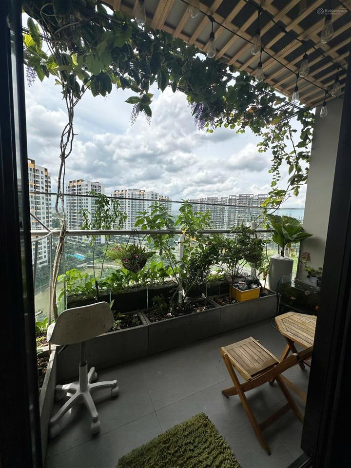 Với 5,8 tỷ sở hữu căn 3pn 2wc/99m2 tại panorama mizuki park, trang bị đầy đủ nội thất.