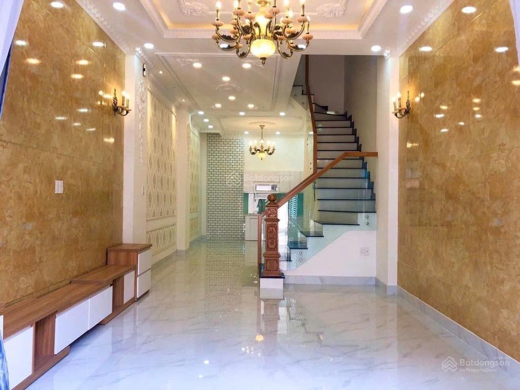Bán nhà mới 3 tầng ngay chợ hiệp bình 66m2 ngang 4m khu đồng bộ chỉ 7,8 tỷ thương lượng