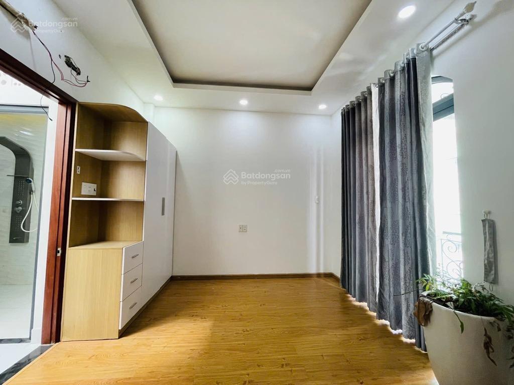 Bán nhà mới 3 tầng ngay chợ hiệp bình 66m2 ngang 4m khu đồng bộ chỉ 7,8 tỷ thương lượng