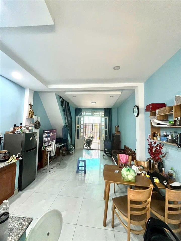 5,4 tỷ nhà 2 tầng 54m ngang 4m ô tô vào nhà khu phân lô gần hồng long, ql13