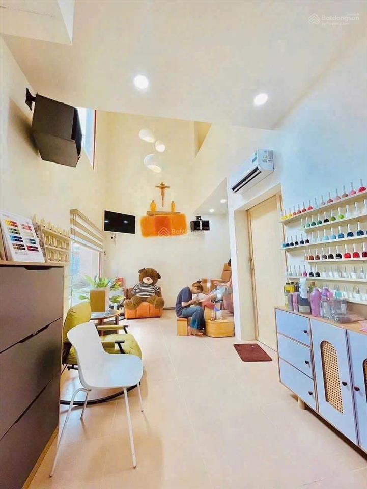 Nhà đẹp đường tô ngọc vân  60m2  2 tầng  ngang hiếm 8m  hẻm 6m ô tô đỗ cửa  chỉ 6 tỷ nhỉnh