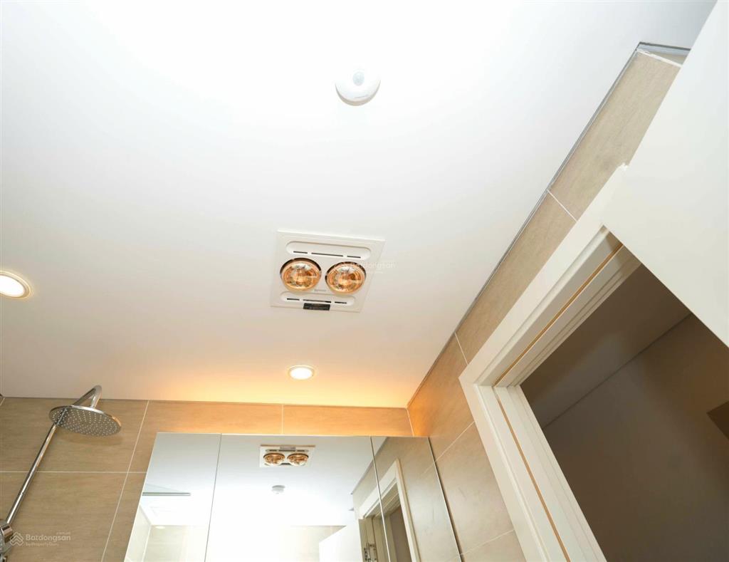 Bán căn hộ 2 pn+ tầng 19 view hồ, công viên  5.6 tỷ có thương lượng