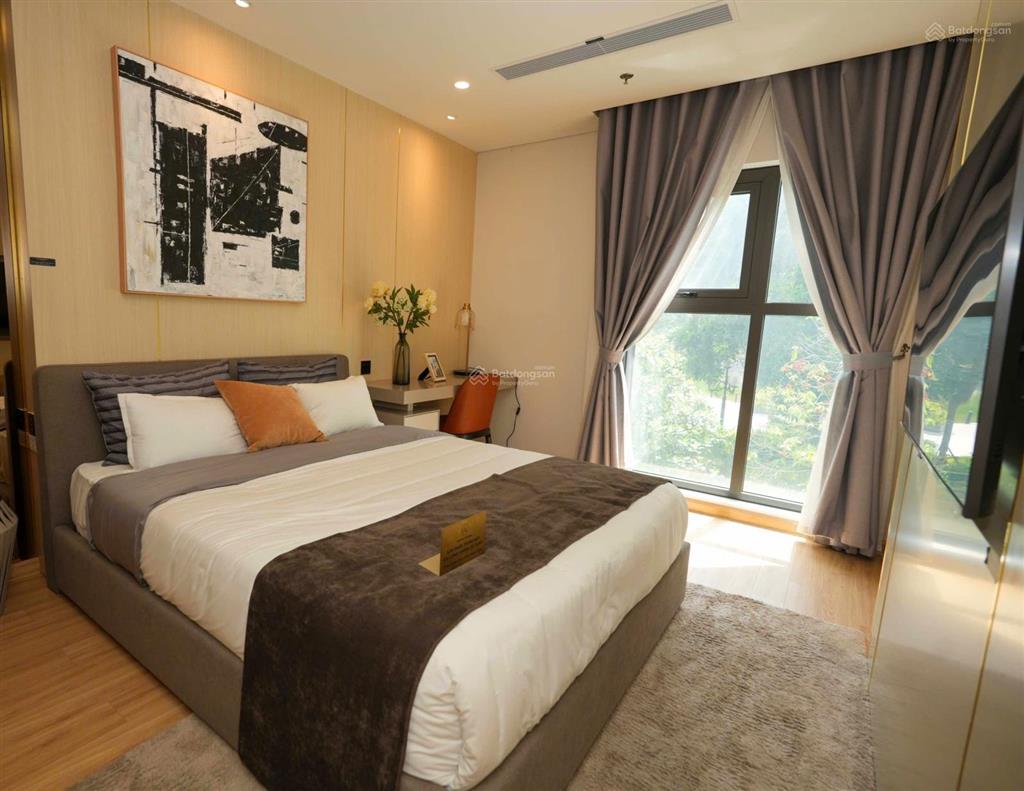 Bán căn hộ 2 pn+ tầng 19 view hồ, công viên  5.6 tỷ có thương lượng