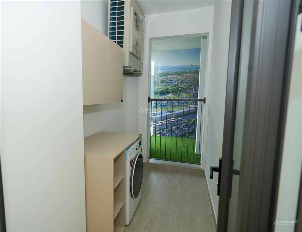 Bán căn hộ 2 pn+ tầng 19 view hồ, công viên  5.6 tỷ có thương lượng