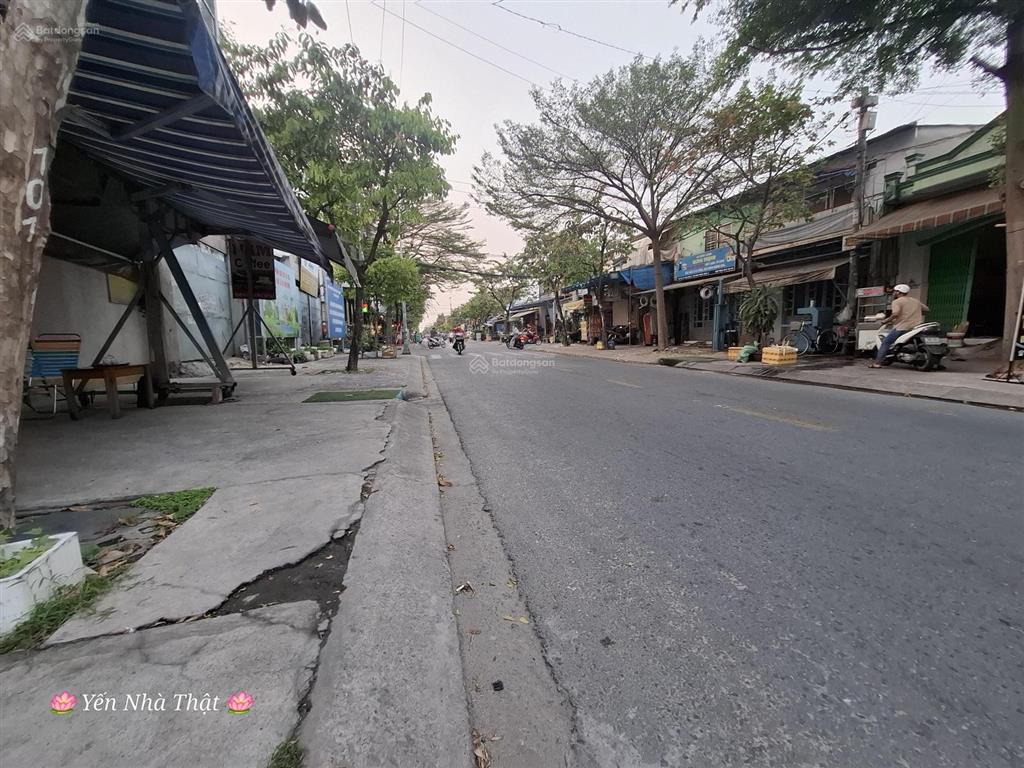 Nhà 2 mặt tiền giá rẻ  khu vực hiếm nhà bán  vừa ở vừa kd,hoặc cho thuê có dòng tiền rất ngon