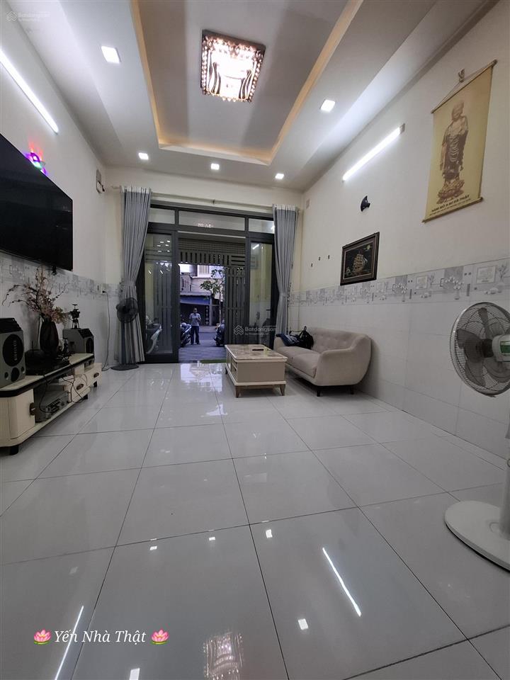 Nhà 2 mặt tiền giá rẻ  khu vực hiếm nhà bán  vừa ở vừa kd,hoặc cho thuê có dòng tiền rất ngon