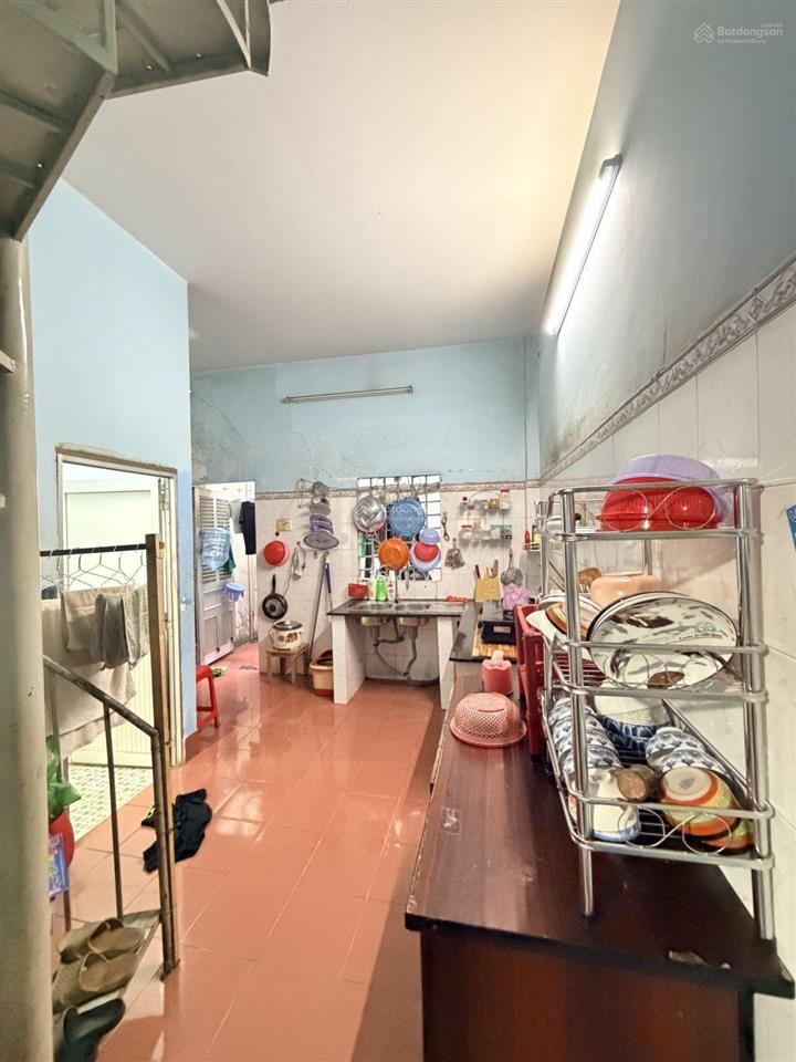 Nhà mặt tiền kinh doanh  ngay đông hưng thuận  chỉ hơn 70 triệu/m2 nhà và đất  giá rẻ