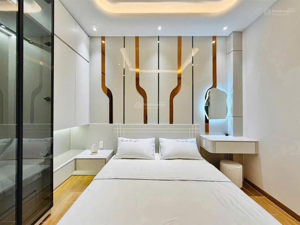 Vài bước chân ra cityland và lotemart  nguyễn văn lượng  nhà phố cao cấp  full nội thất