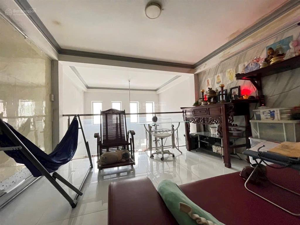 Hẻm 6m thông sát mặt tiền đường thống nhất  gò vấp  ngay khu trường học cấp 1 và cấp 2