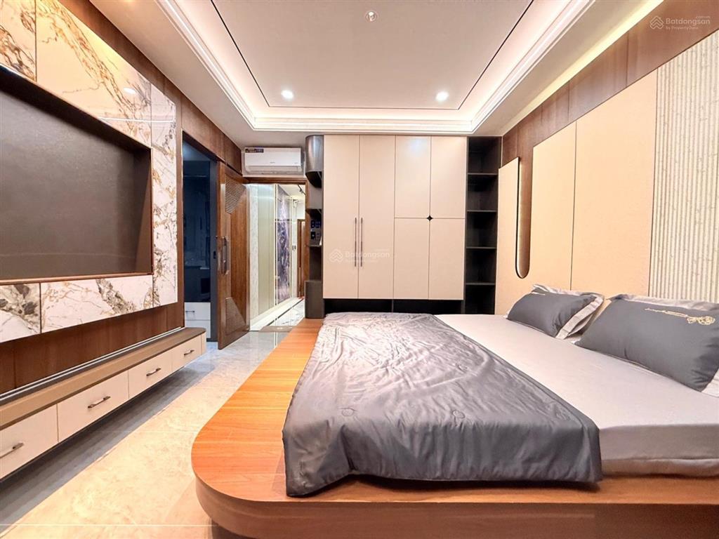 Thống nhất, phường thông tây hội (phường 11 cũ), xây 5 tầng có thang máy