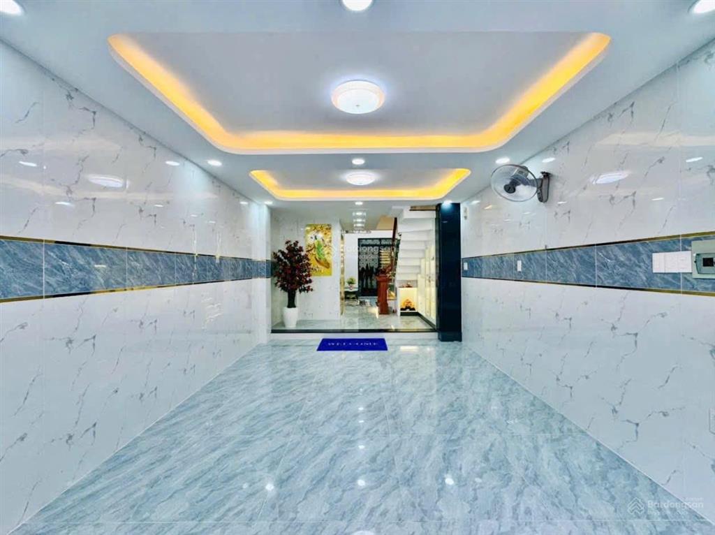 Nhà thang máy phân khúc hơn 7 tỷ, mà diện tích này thì vô địch rồi quý vị