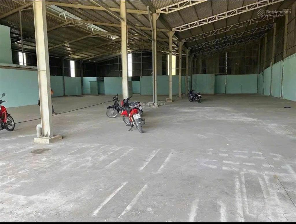 Cho thuê kho xưởng 1500 m² (50tr/tháng đức hòa đông long an)