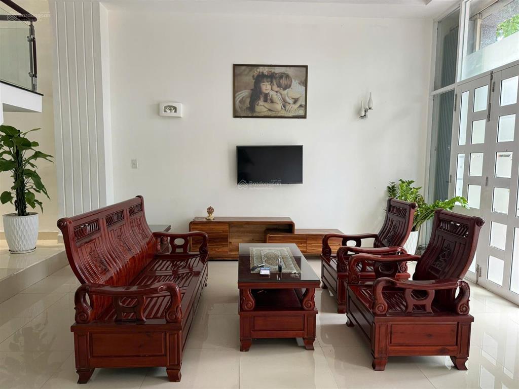 Nhà 3 tầng đường b5 khu đô thị vĩnh điềm trung dt 108m2 ngang 6m sổ hoàn công