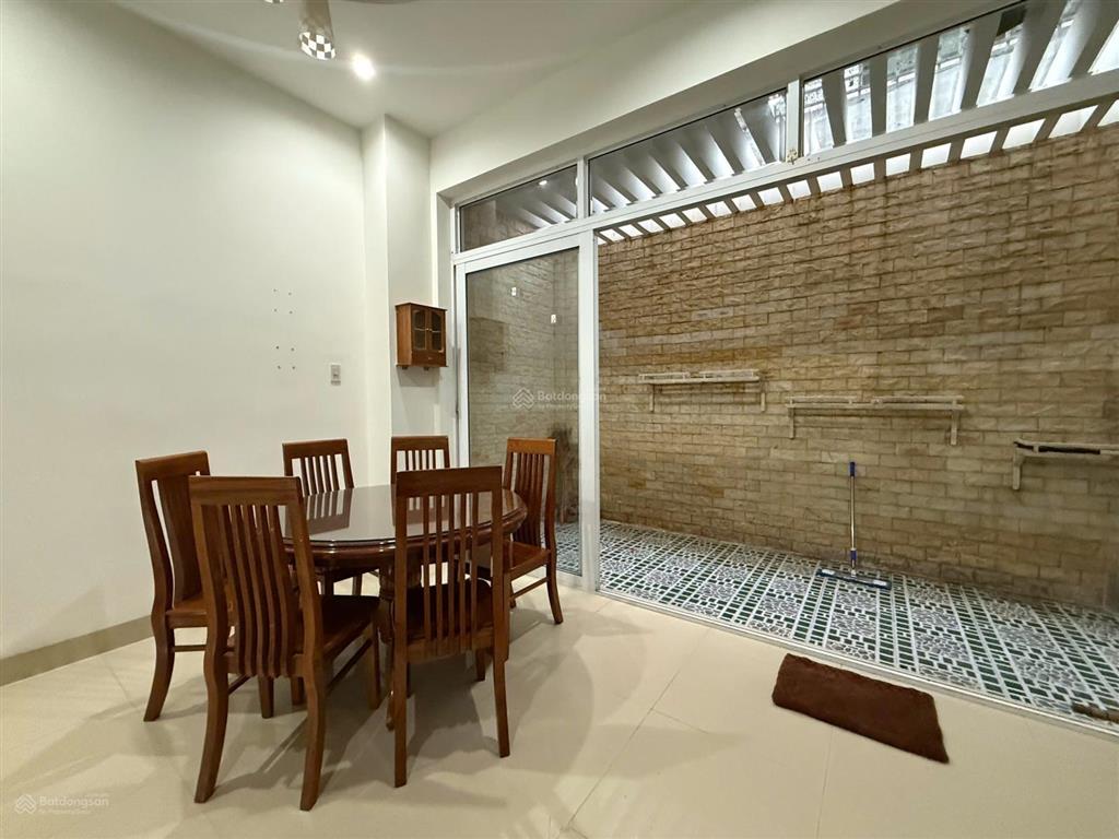 Nhà 3 tầng đường b5 khu đô thị vĩnh điềm trung dt 108m2 ngang 6m sổ hoàn công