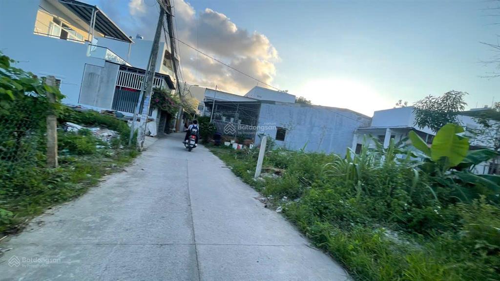 Đất hẻm ô tô lư giang phước đồng dt 123m2 gần dự án sun group