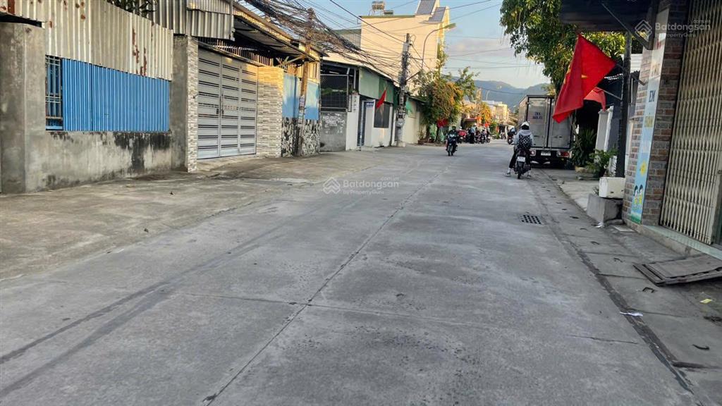 Đất hẻm ô tô lư giang phước đồng dt 123m2 gần dự án sun group