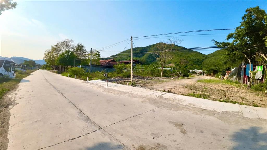 Đất mặt tiền thái khang phước đồng dt 121m2 ngang 5,2m ngay trung tâm