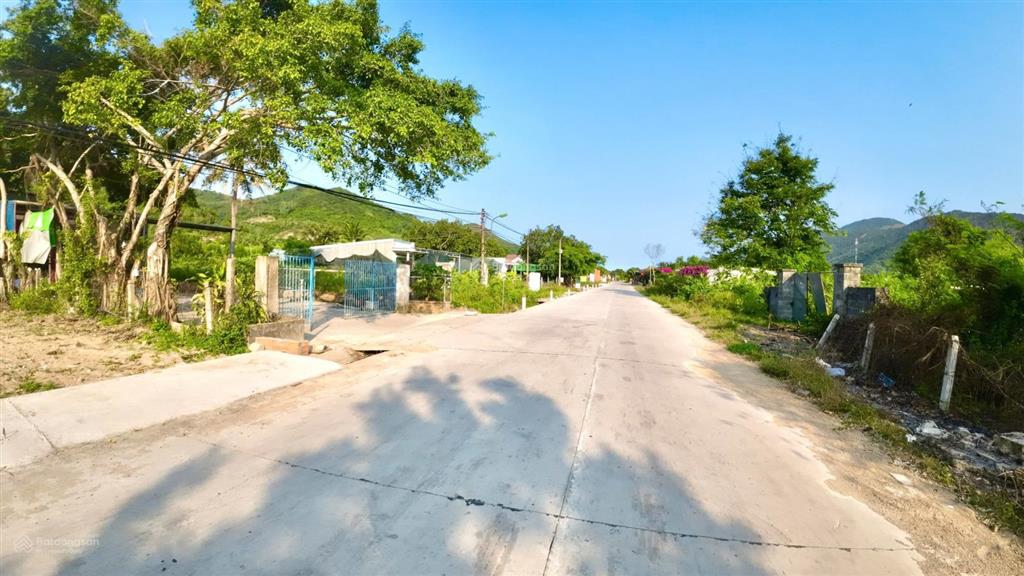Đất mặt tiền thái khang phước đồng dt 121m2 ngang 5,2m ngay trung tâm