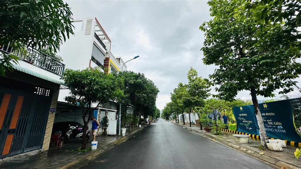 Nhà 3 tầng kđt an bình tân nha trang dt 100m2 đường 13m sổ hồng