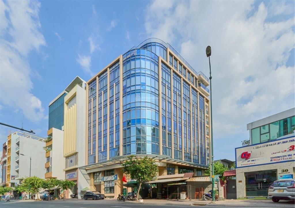Văn phòng financiat building cách sân bay tân sơn nhất 3 phút miễn đặt cọc giá từ 368.000/m²