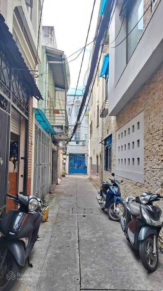 Bán nhà gần hẻm xe hơi tại hồ văn huê, 6 tỷ vnd, 36.7m2, 2pn, 2wc