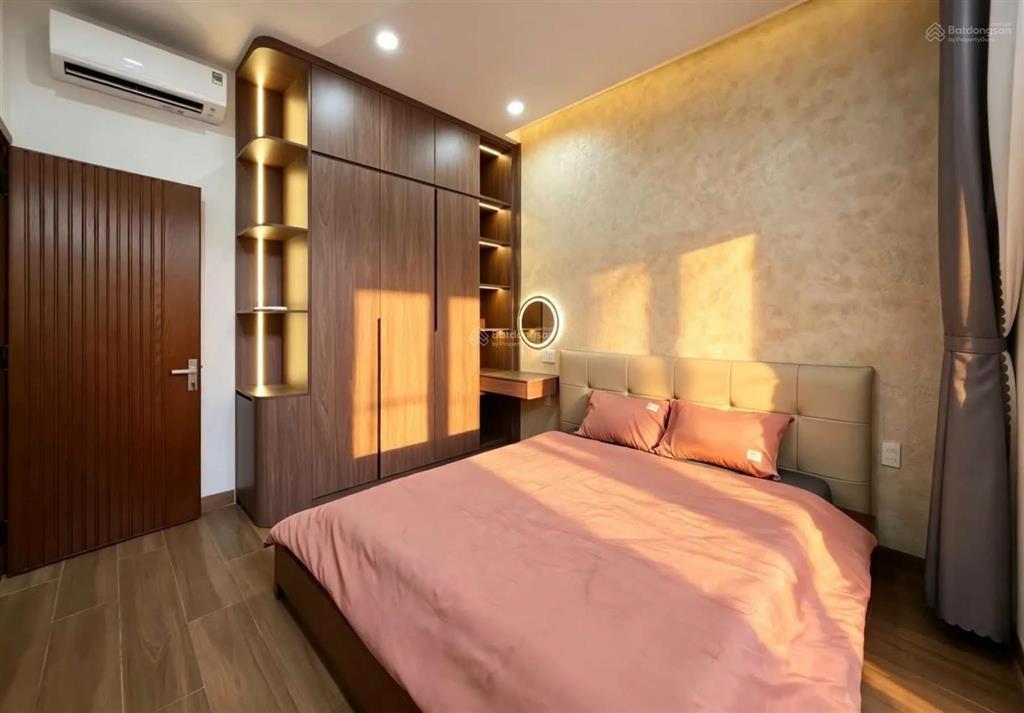 Siêu phẩm mặt tiền hoà xuân nhà 5x20 với 277m2 sàn. full nội thất cao cấp, ô tô đậu đỗ trong sân