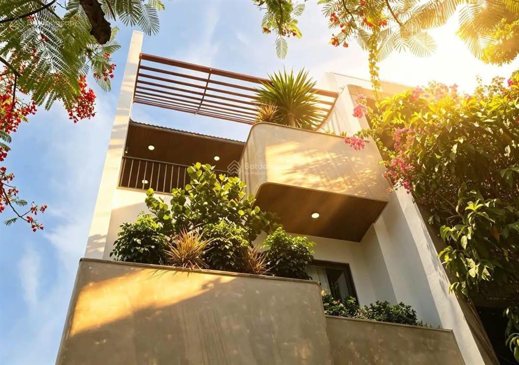 Siêu phẩm mặt tiền hoà xuân nhà 5x20 với 277m2 sàn. full nội thất cao cấp, ô tô đậu đỗ trong sân