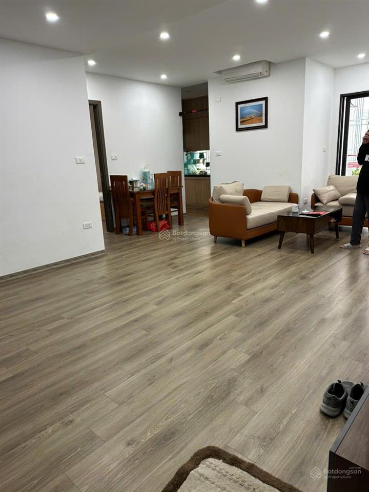 Bán cc đẹp tòa ct6, 77m2, 3pn sửa thành 2pn, 1wc tại khu đô thị mới định công, căn góc 2 ban công