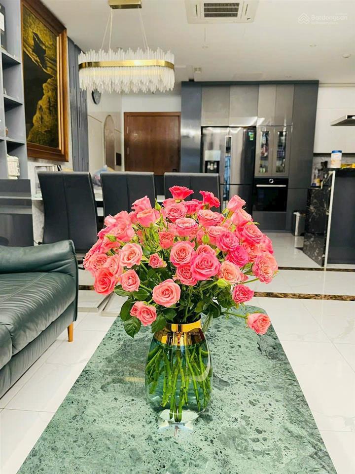 Bán chcc 96b định công, diện tích 99m2, 2 phòng ngủ, 2 vs, sổ đỏ cc