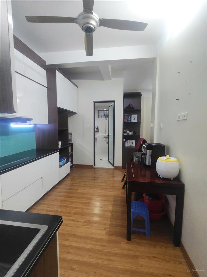 Cho thuê cc kđt định công  diện tích 89m2, thiết kế 3 phòng ngủ, 1 vs, nhà đủ đồ