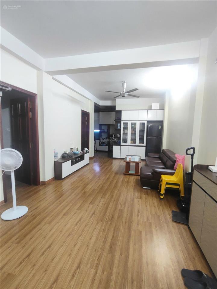 Cho thuê cc kđt định công  diện tích 89m2, thiết kế 3 phòng ngủ, 1 vs, nhà đủ đồ
