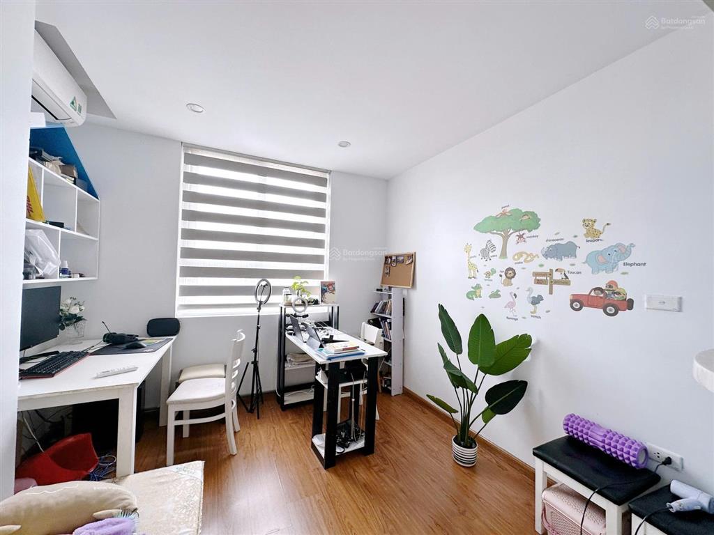 Cho thuê cc az sky  kđt định công, dt 78m2, 2 phòng ngủ, 2 vs, đủ đồ đẹp
